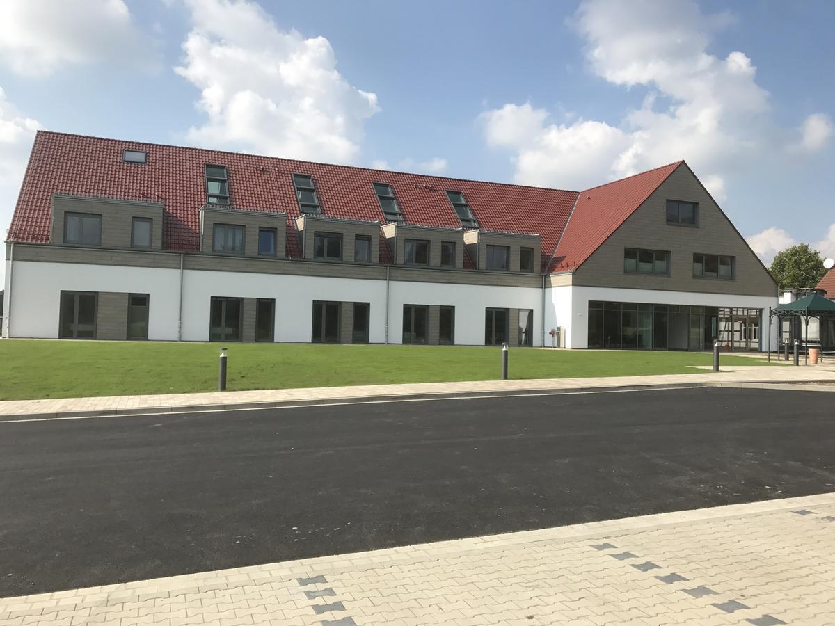 Hotel Weinhaus Moehle باد اوينهاوسن المظهر الخارجي الصورة