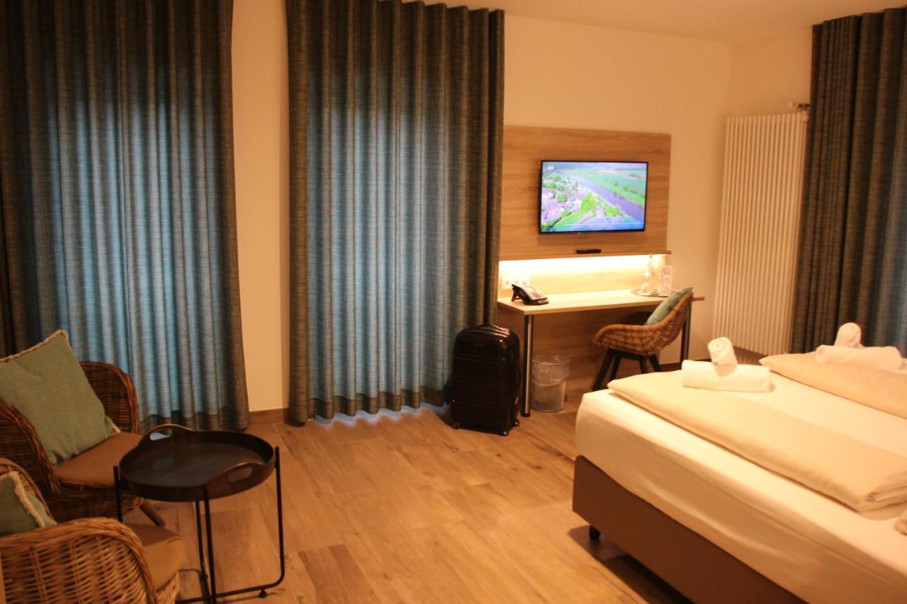 Hotel Weinhaus Moehle باد اوينهاوسن المظهر الخارجي الصورة
